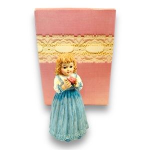 In the Orchard Н1373 Maud Humphrey Bogart Figurine